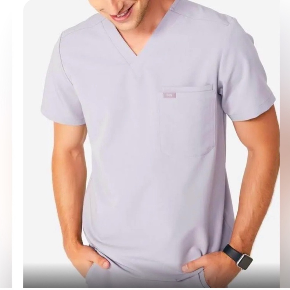 Figs, Chisec 3 Pocket Scrub Top, Cement, Mens Small, also fits women!